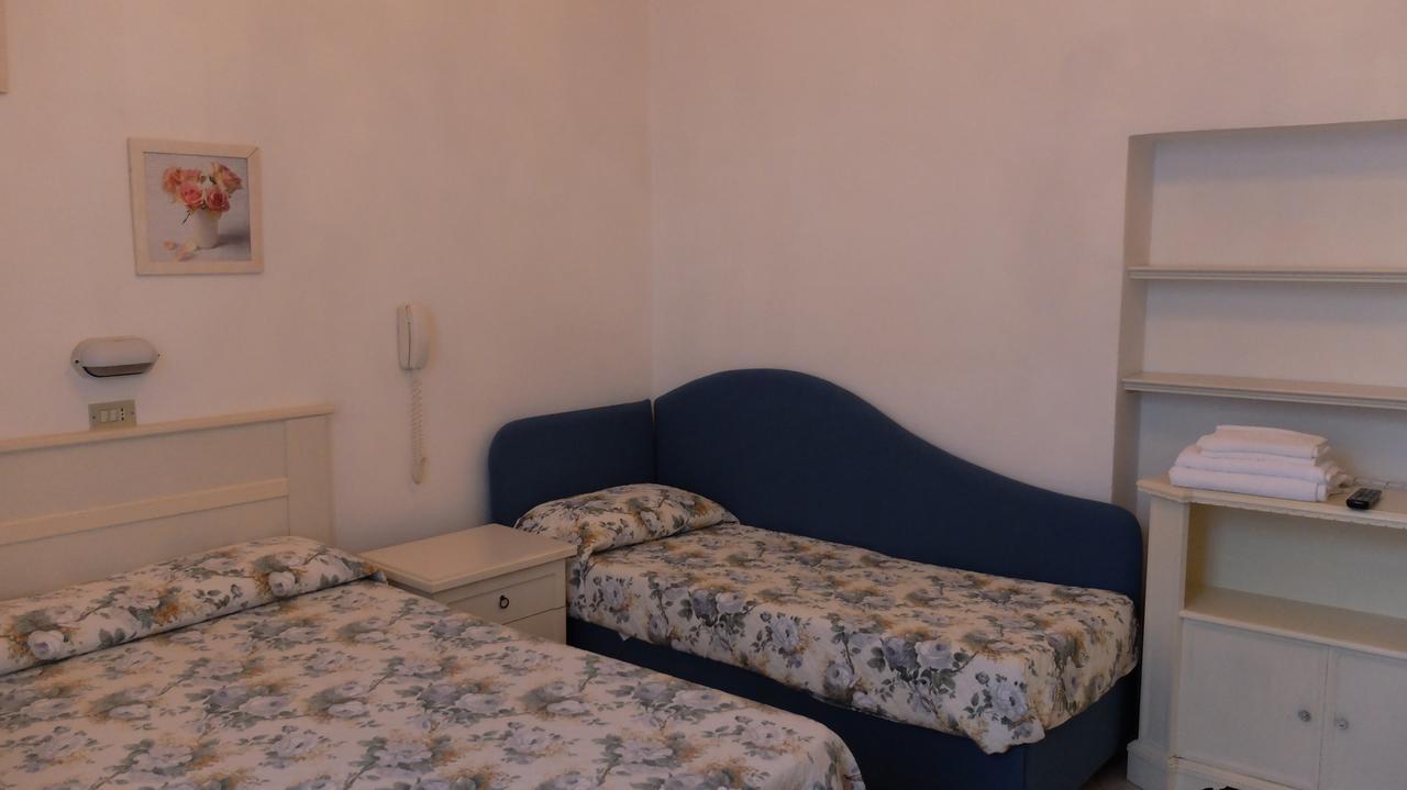 Villa La Fonte Marina di Pietrasanta Phòng bức ảnh