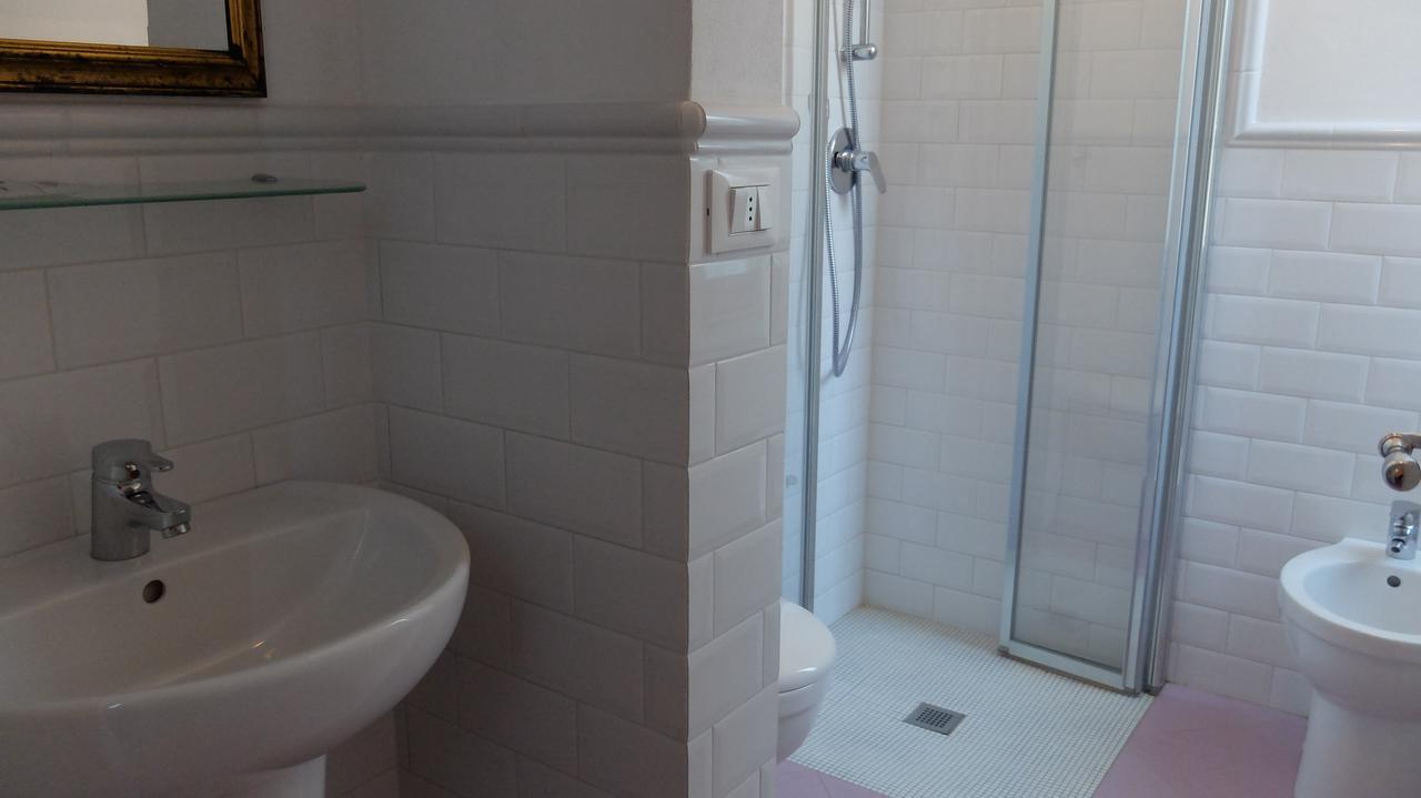 Villa La Fonte Marina di Pietrasanta Phòng bức ảnh